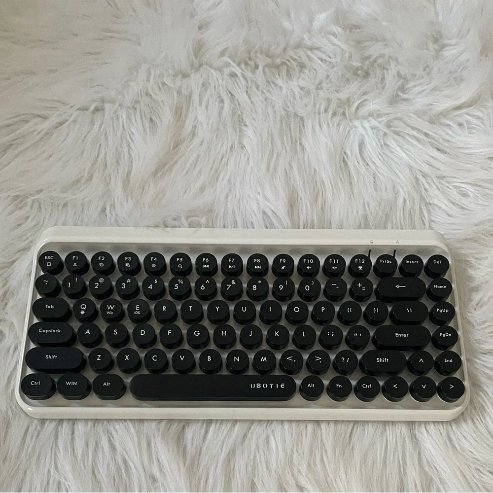 UBOTIE Black and White Bluetooth Keyboard